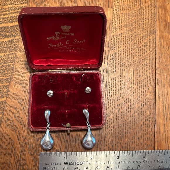 Sterling Silver Puffy Two-Tier Teardrop Earrings Vintage - Picture 4 of 4